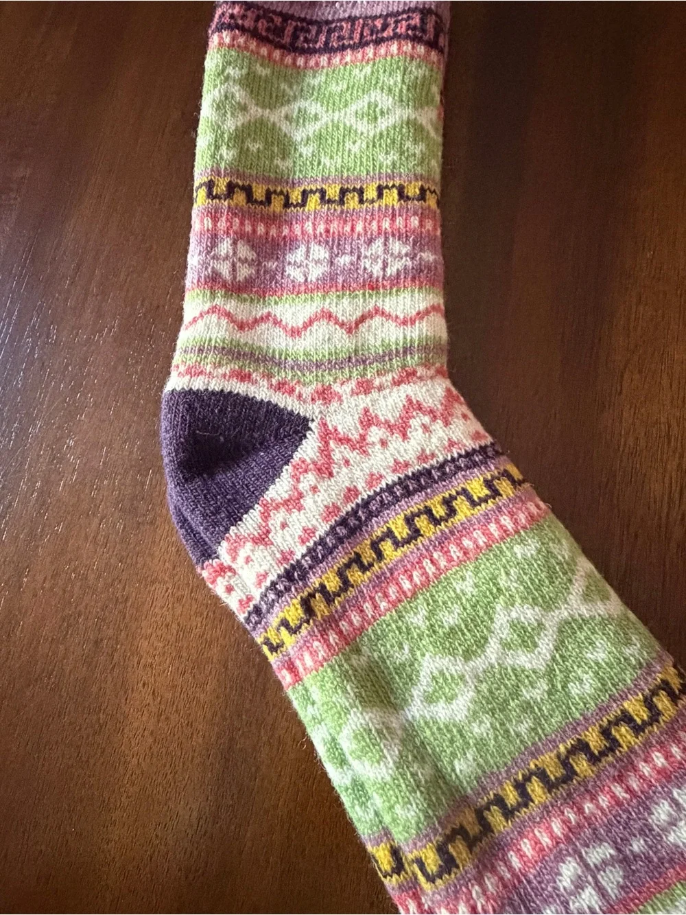 “🌲 Bundle of 3 Vibrant Nordic Fair Isle Crew Socks 🌲